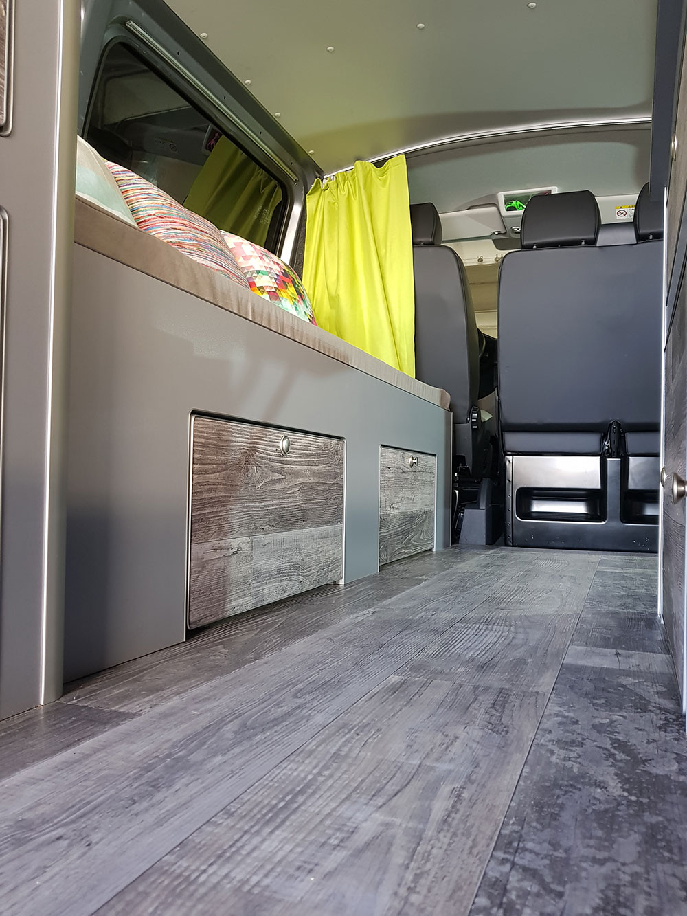 Van VW T6 L2H1 aménagé avec ensemble Bora-Bora