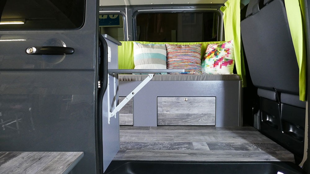 Van VW T6 L2H1 aménagé avec ensemble Bora-Bora